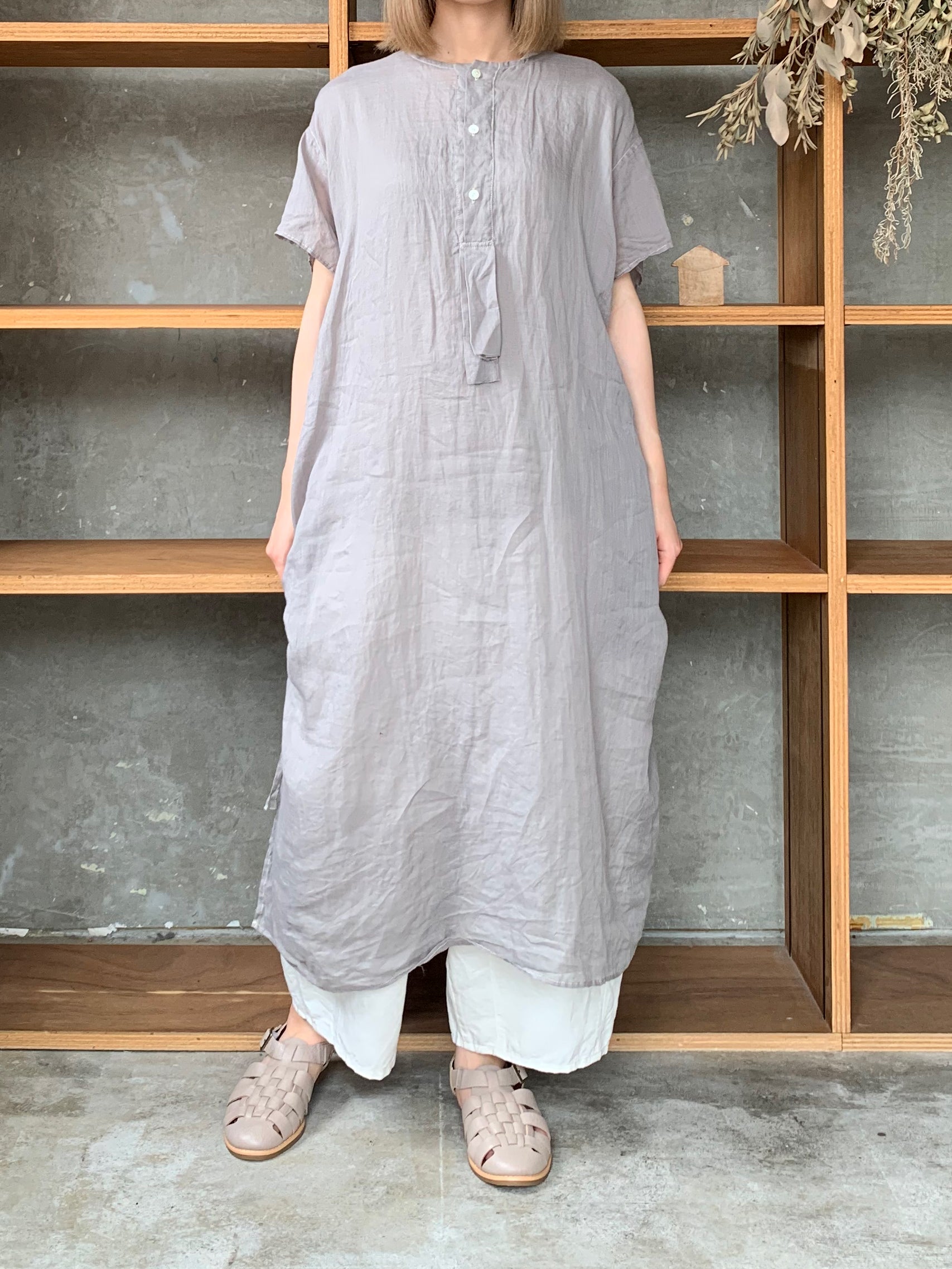 Vlas Blomme / Ramie Lawm ドローストリングスドレス(Gray)
