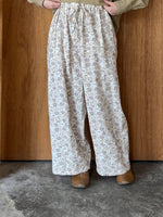 qiri / serene arabesque jacquard gather pants (ecru)