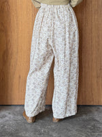 qiri / serene arabesque jacquard gather pants (ecru)