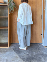 ROBE de PEAU / TUCKED BLOUSE (MAT WHITE)