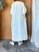 ROBE de PEAU / WRINKLE STRING ONE PIECE (OFF NATURAL)