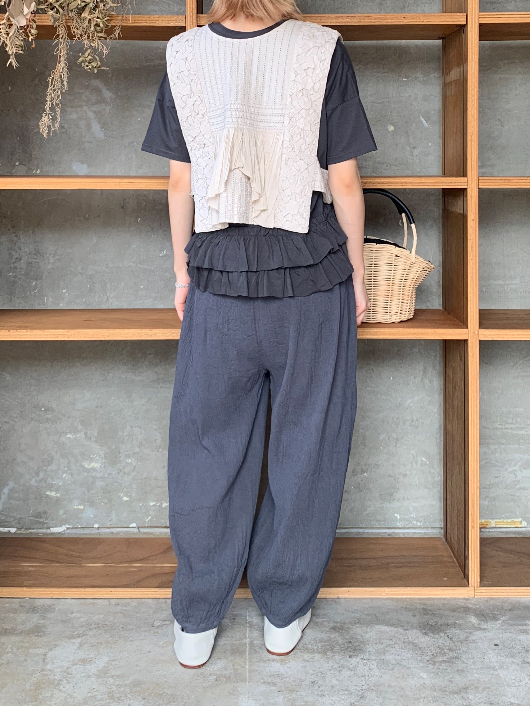 GASA*/ 溢れる笑顔　パンツ (charcoal)