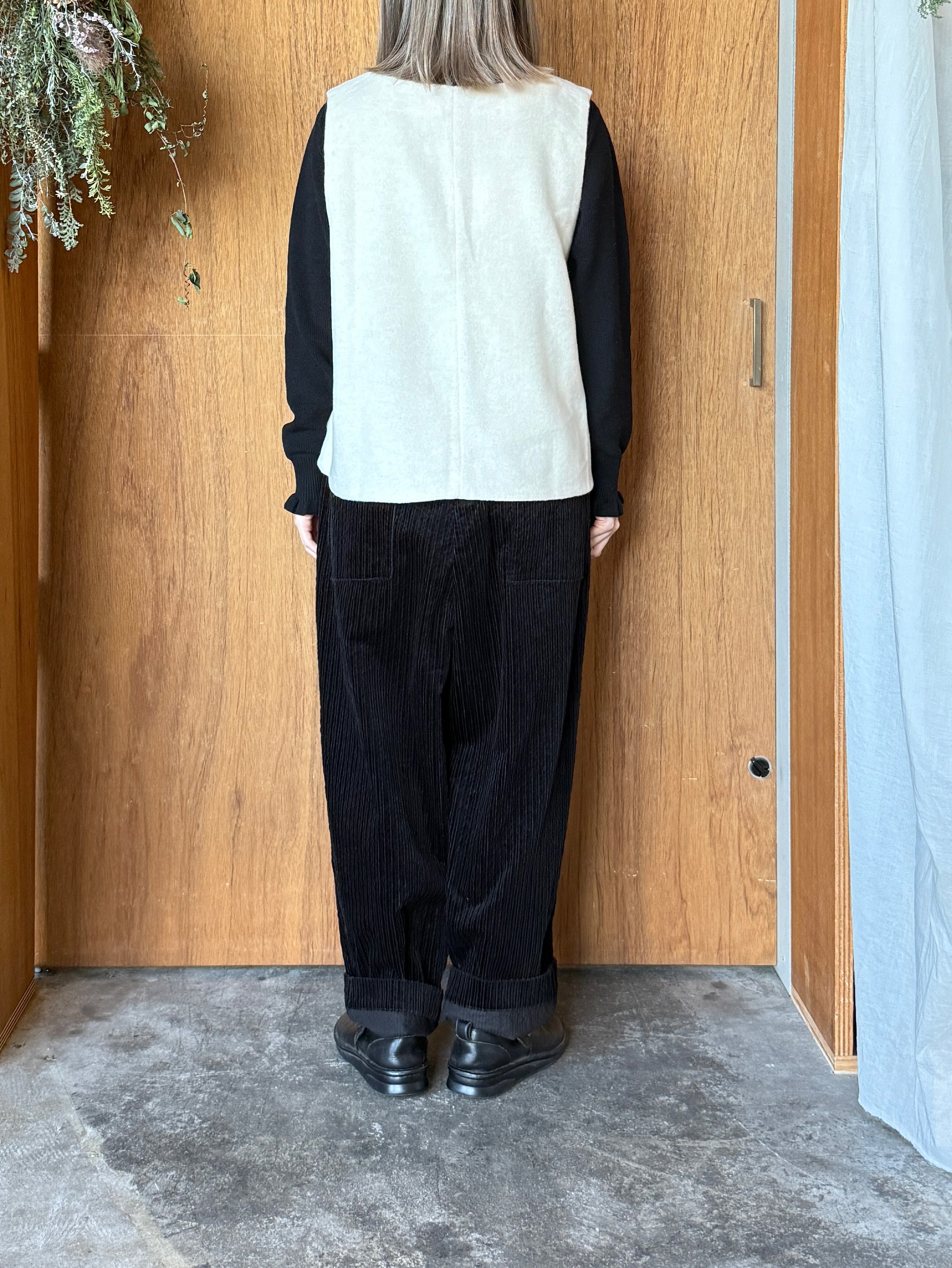 tumugu / エコウールモッサ ベスト（ECRU）