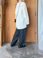 Vlas Blomme / Cotton Hemp High Count ピンタックプルオーバー (Écru)