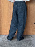 Vlas Blomme / KL Denim テーパードパンツ (Black)
