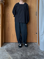 Vlas Blomme / Cotton Hemp High Count ピンタックプルオーバー (Black)