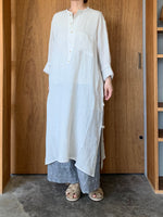 Vlas Blomme / Washed Light Linen カフタンロングシャツ (L.Beige)