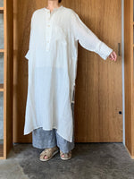 Vlas Blomme / Washed Light Linen カフタンロングシャツ (L.Beige)