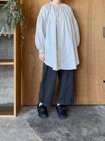 UNIVERSAL TISSU / ナチュラルタイプライター トリプルシャーリングBL ロングスリーブ （グレージュ）