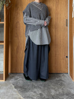 OTOAA / WOOL BOUCLE V-NECK KNIT（TOP GRAY）