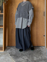 OTOAA / WOOL BOUCLE V-NECK KNIT（TOP GRAY）