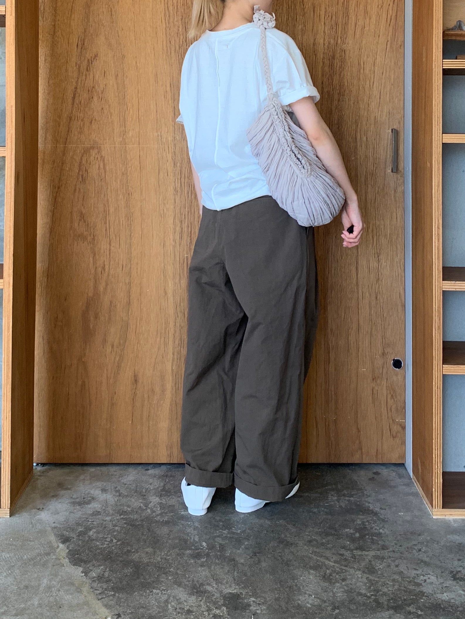 suzuki takayuki / easy pants（khaki brown）