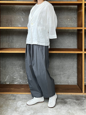 【SALE】UNIVERSAL TISSU / フレンチリネン ドルマンスリープシャツジャケット（オフ）