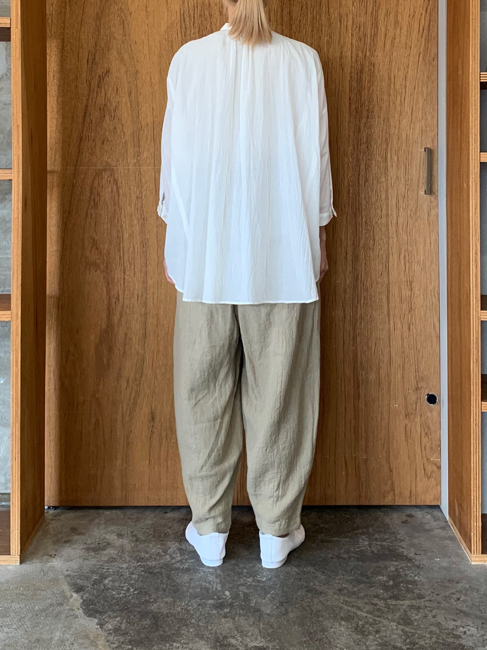 suzuki takayuki / farmer's wide pants（bay leaf）