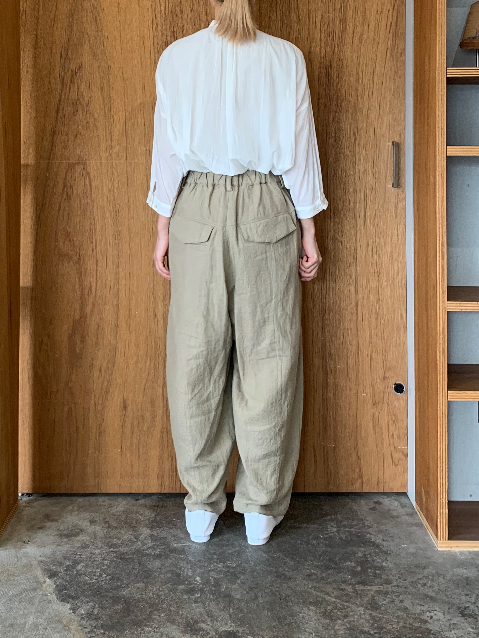 suzuki takayuki / farmer's wide pants（bay leaf）