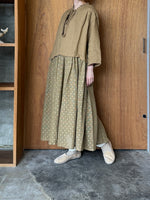 ROBE de PEAU / Church Dress (Olive)