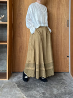 ROBE de PEAU / Swirling Skirt (Olive)