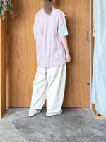 ROBE de PEAU / LINEN FRILL NO SLEEVE BLOUSE (ASH PINK)