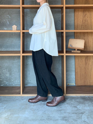 Vlas Blomme / Cotton Hemp High Count ミニセーラーカラーシャツ (Écru)