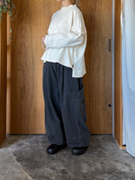 tumugu / ソフトライト帆布 パンツ（CHARCOAL）