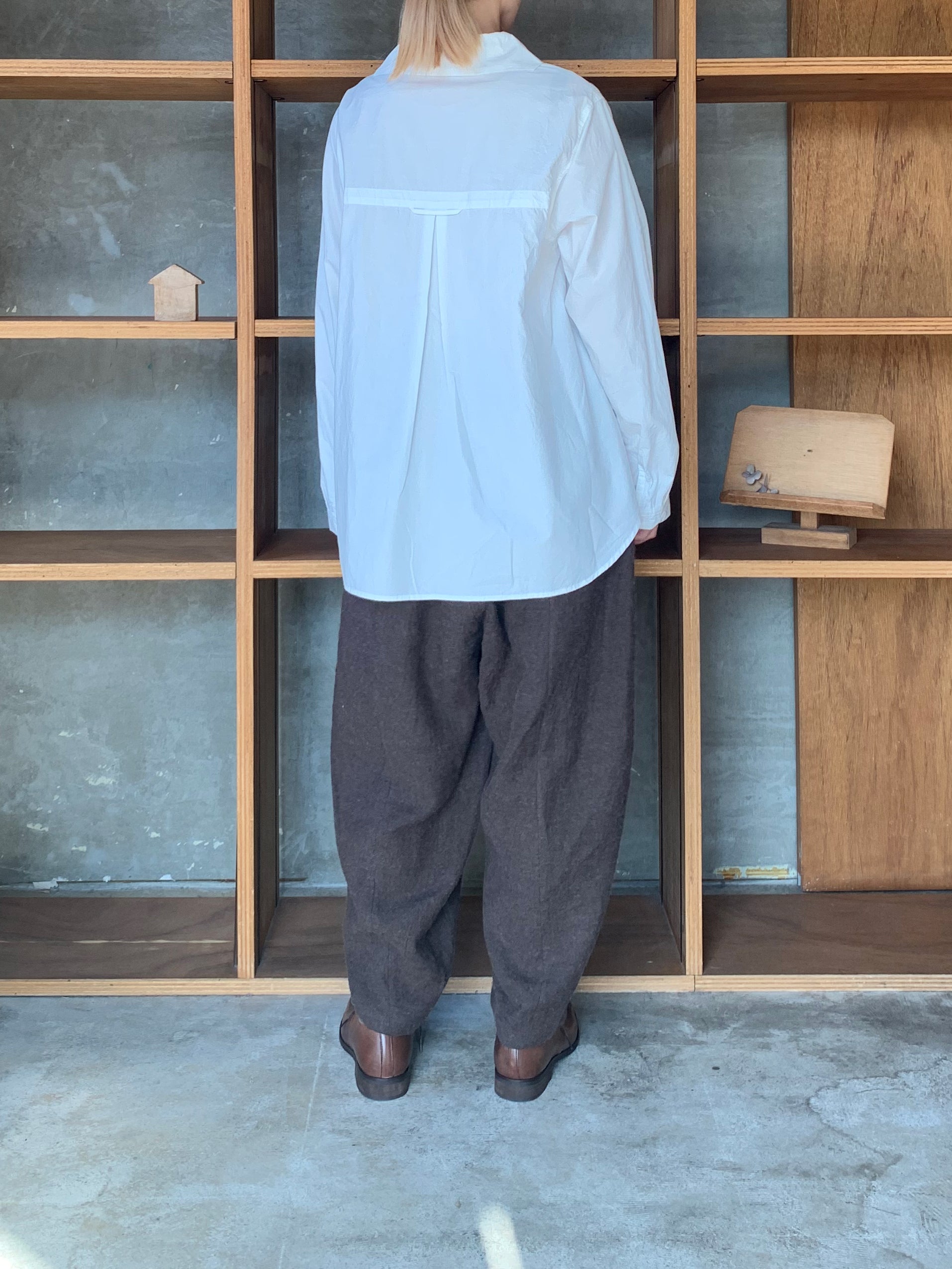 Vlas Blomme / Cotton Hemp High Count ミニセーラーカラーシャツ (Off White)
