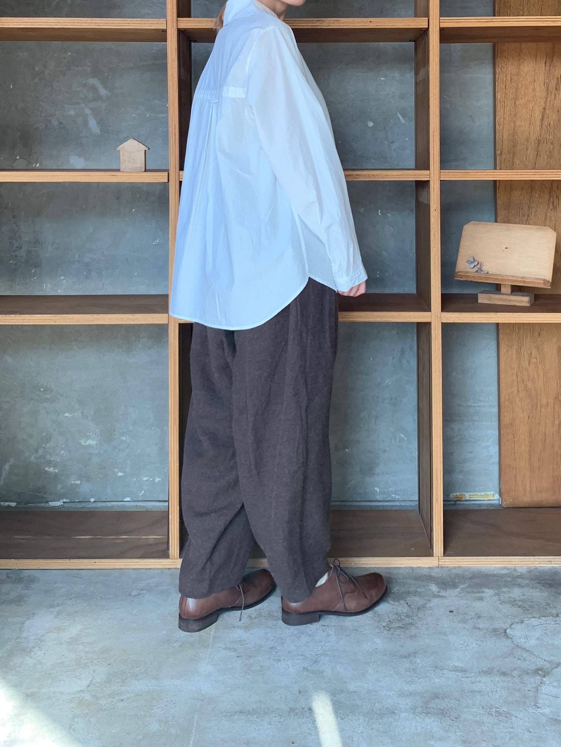 Vlas Blomme / Cotton Hemp High Count ミニセーラーカラーシャツ (Off White)