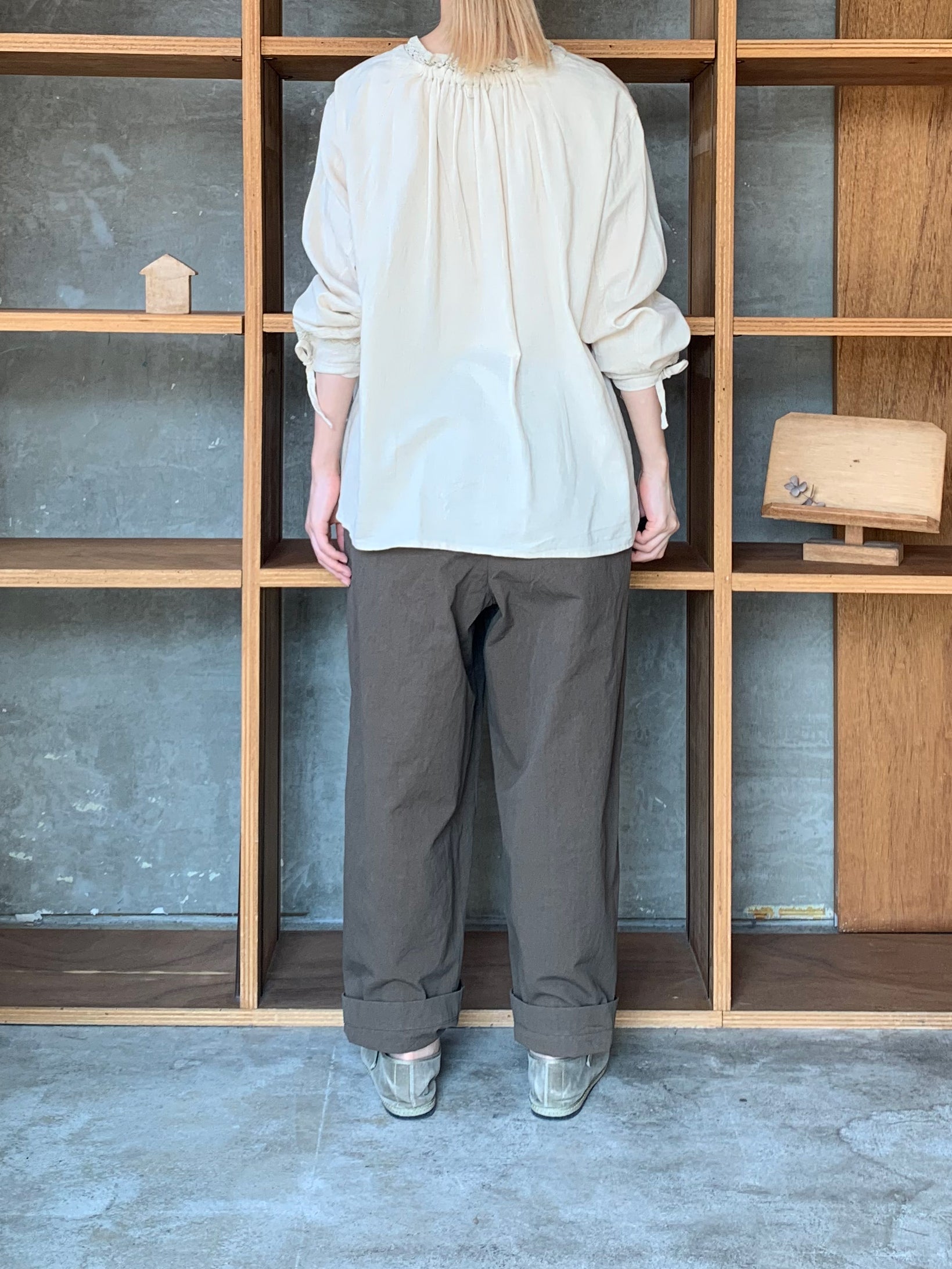 Vlas Blomme / C/L Viyella レース付きブラウス (Natural)