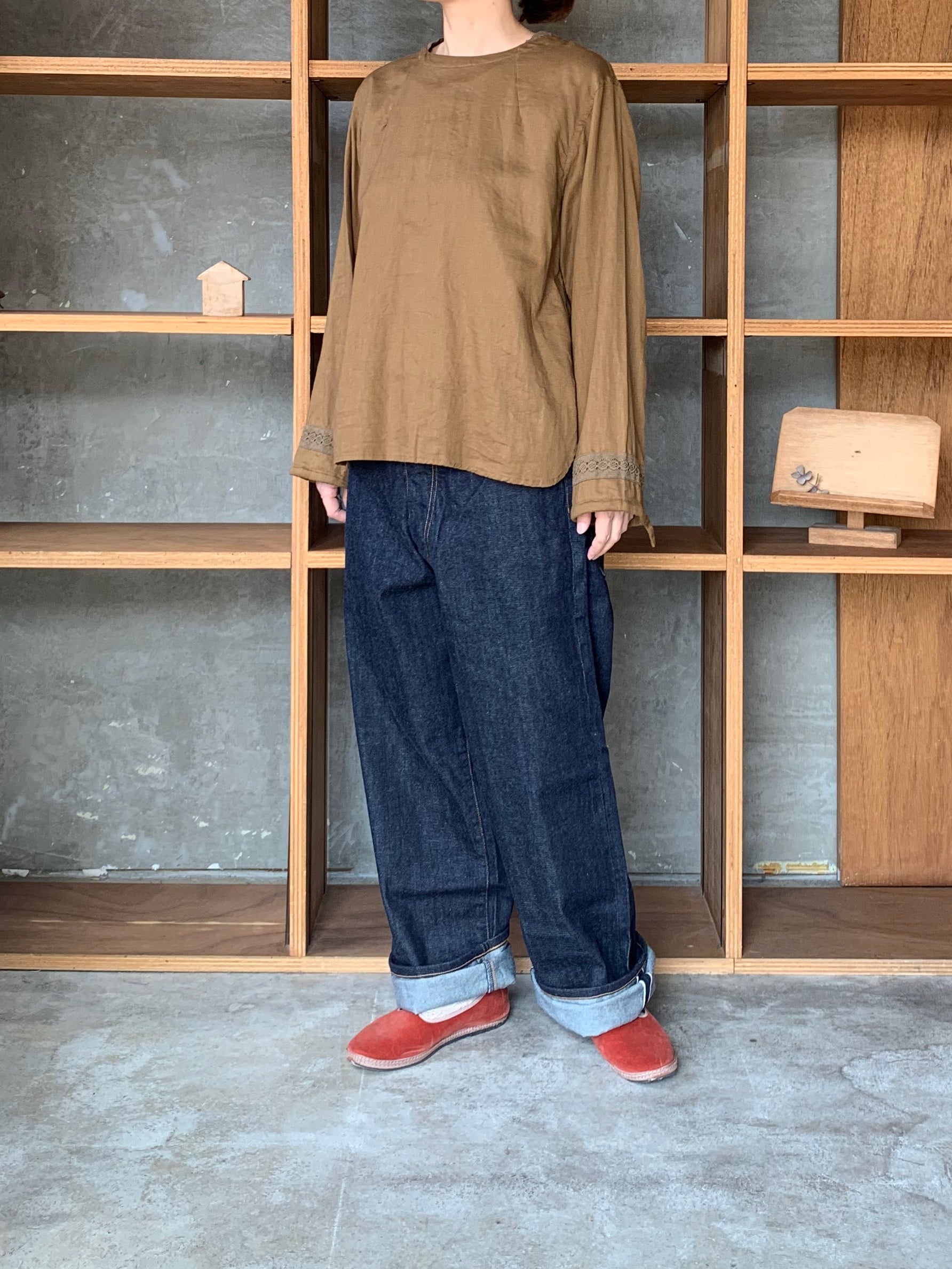 Vlas Blomme / C/L Viyella レース付きブラウス (Olive)