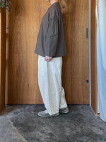 tumugu / ドットカット刺繍デニム パンツ（KINARI）