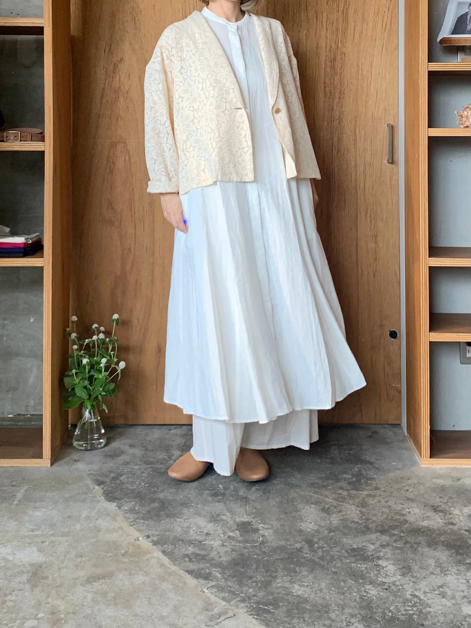 Re arrival!! IKKUNA / shawl-collar lace jacket