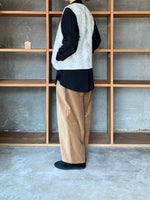 qiri / boutis jacqard vest (クロ柄色)
