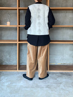 qiri / boutis jacqard vest (クロ柄色)