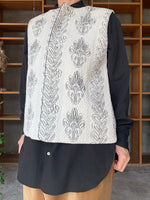 qiri / boutis jacqard vest (クロ柄色)