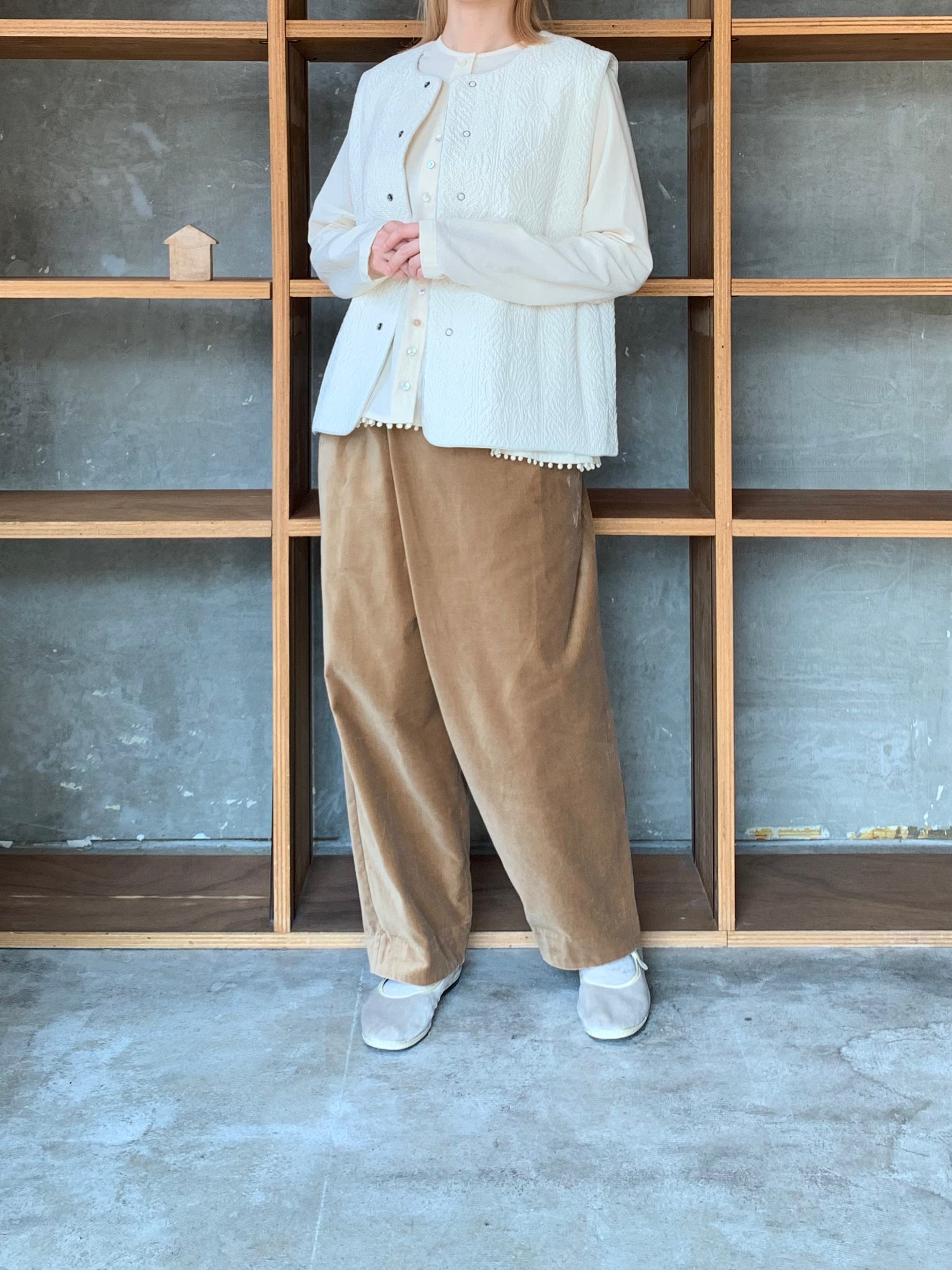qiri / boutis jacqard vest (キナリ)