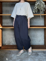SUSURI / ミューパンツ（greenish black）