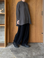 suzuki takayuki / tucked blouse（slate grey）