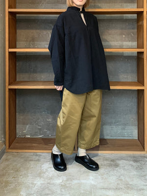 【SALE】Vlas Blomme / Fluffy Cotton　プルオーバーワイドシャツ (Black)