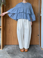 tumugu / コットンシルクシャンブレー ブラウス（BLUE）