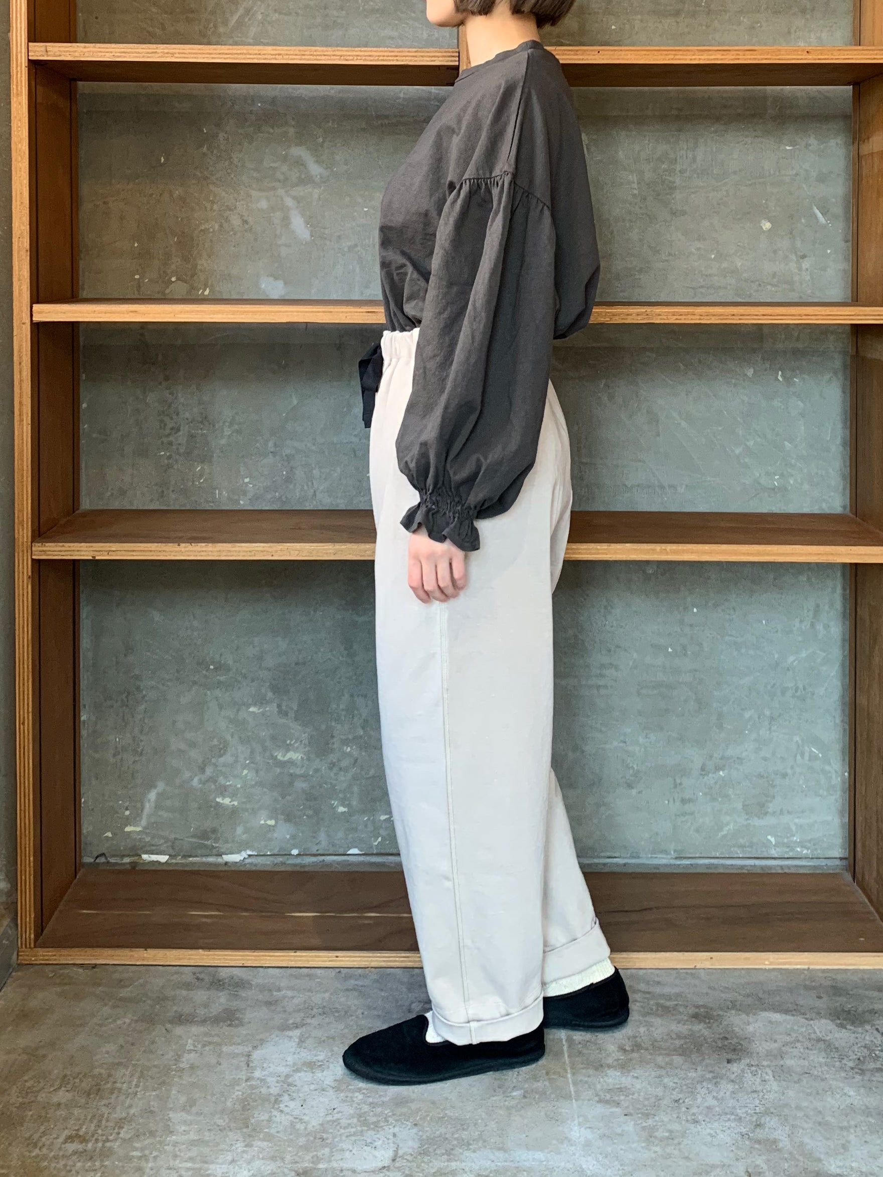 CLOSELY / easy tapered pants （beige）