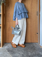 tumugu / コットンシルクシャンブレー ブラウス（BLUE）