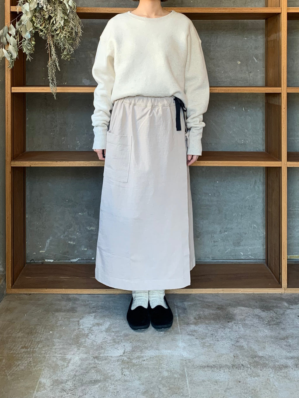 【SALE】CLOSELY / easy wrap-like skirt （beige）
